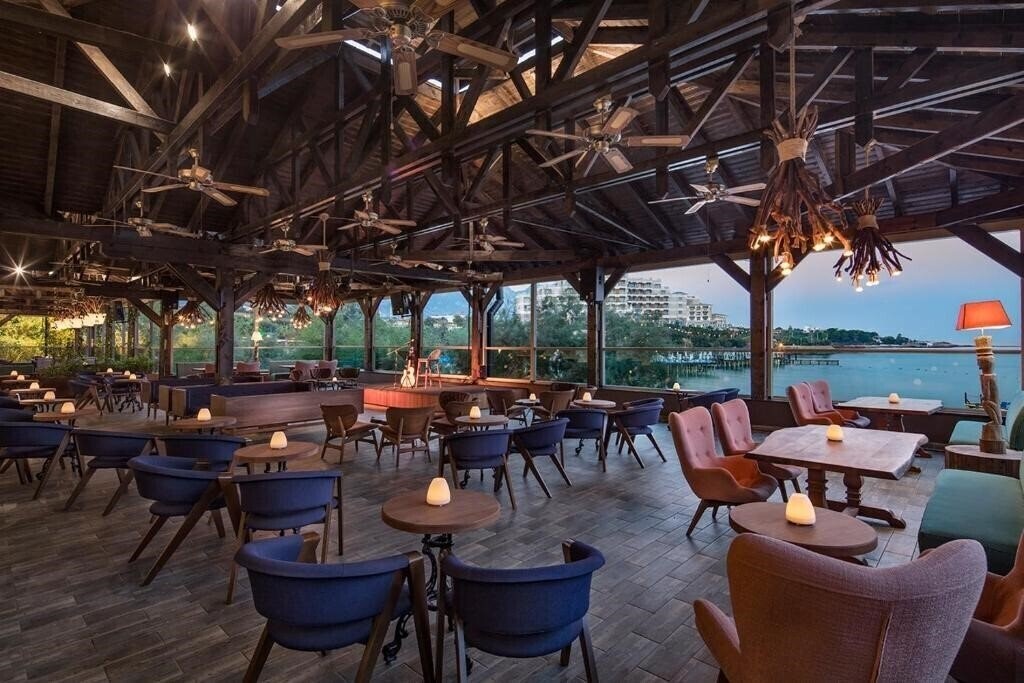 Картинка Merit Crystal Cove Hotel & Casino 4*