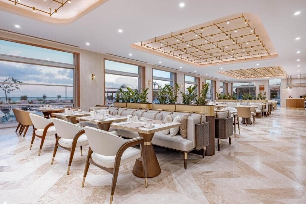 Imaginea Merit Park Hotel 5*