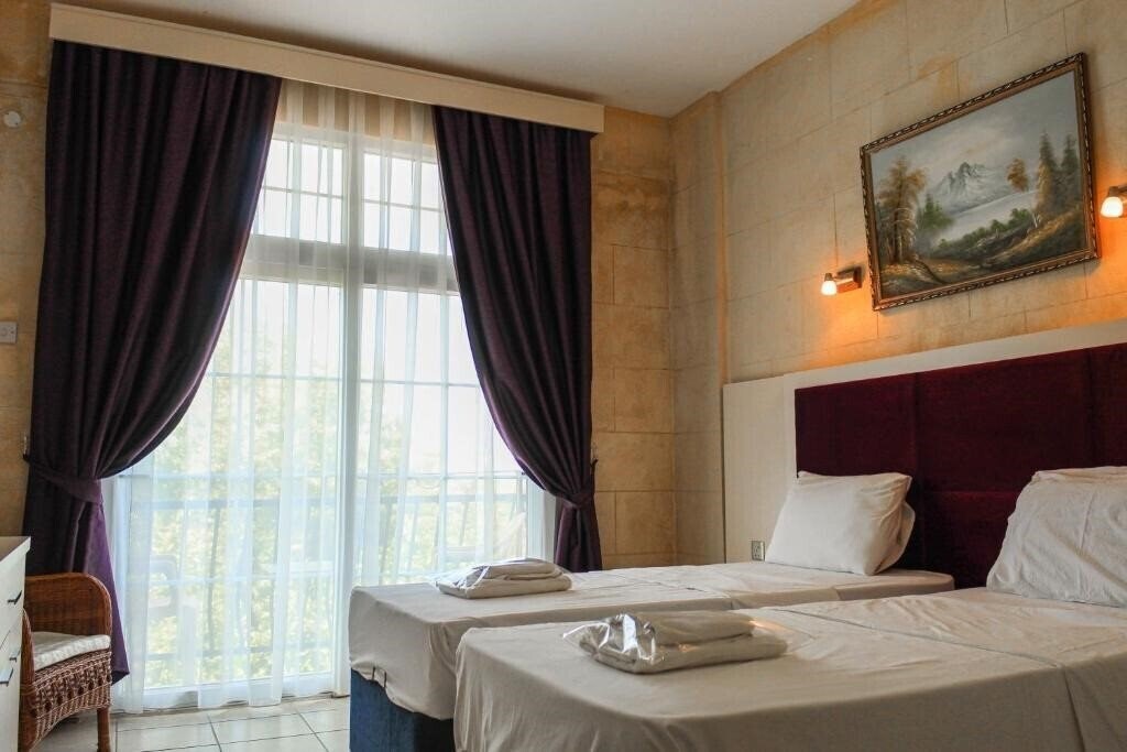 Fotografii Lapida Garden Hotel 3*