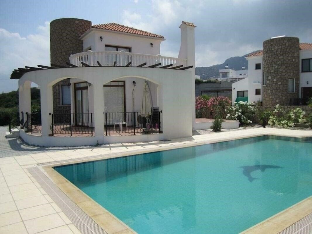 Отель Villa Morlais By Amy Villas 3*