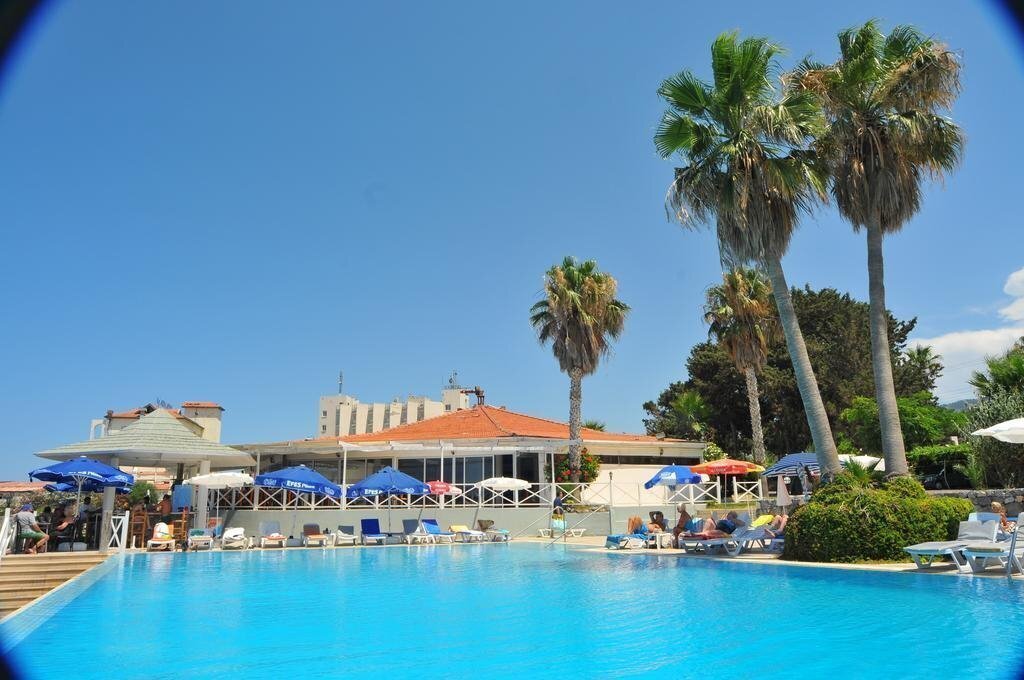 Imaginea La Hotel 4*