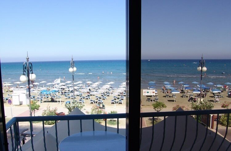 Fotografie Augusta Beach Hotel 2*
