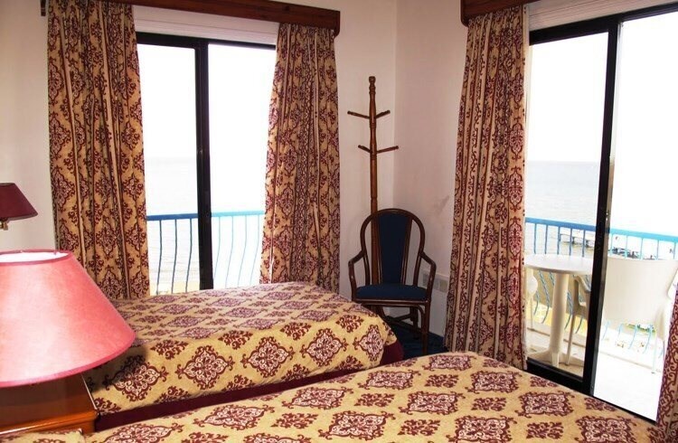 Imaginea Augusta Beach Hotel 2*