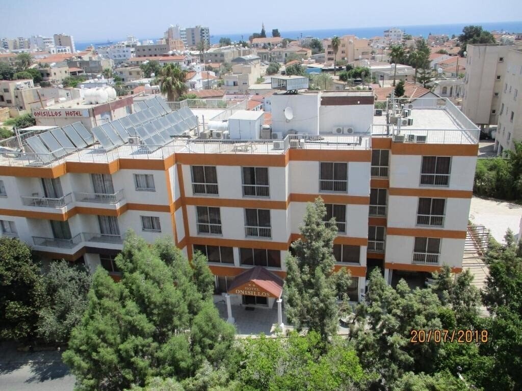Отель Onisillos Hotel Larnaca 2*