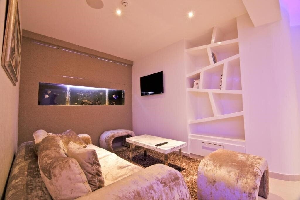 Imaginea Achilleos City 2*