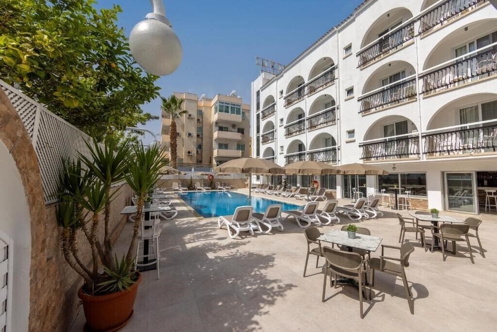 Hotel Cactus Hotel 2*