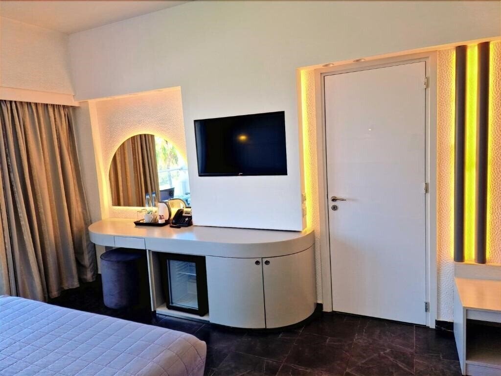 Imaginea Sveltos Hotel 3*