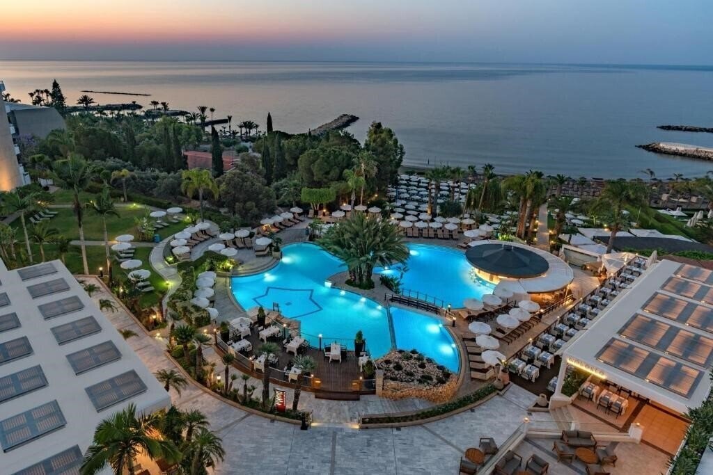 Hotel Mediterranean Beach Hotel 4*