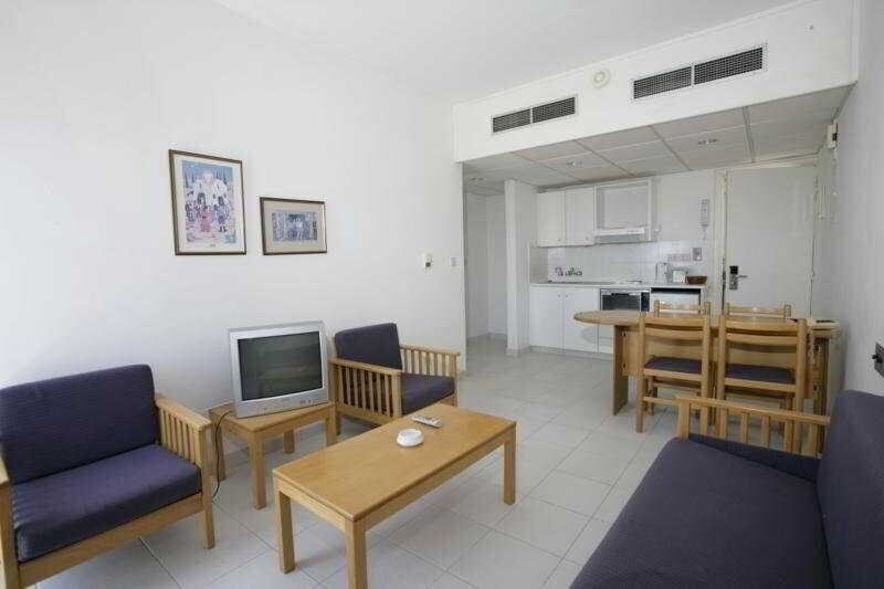 Imaginea Blue Crane Apt 3*