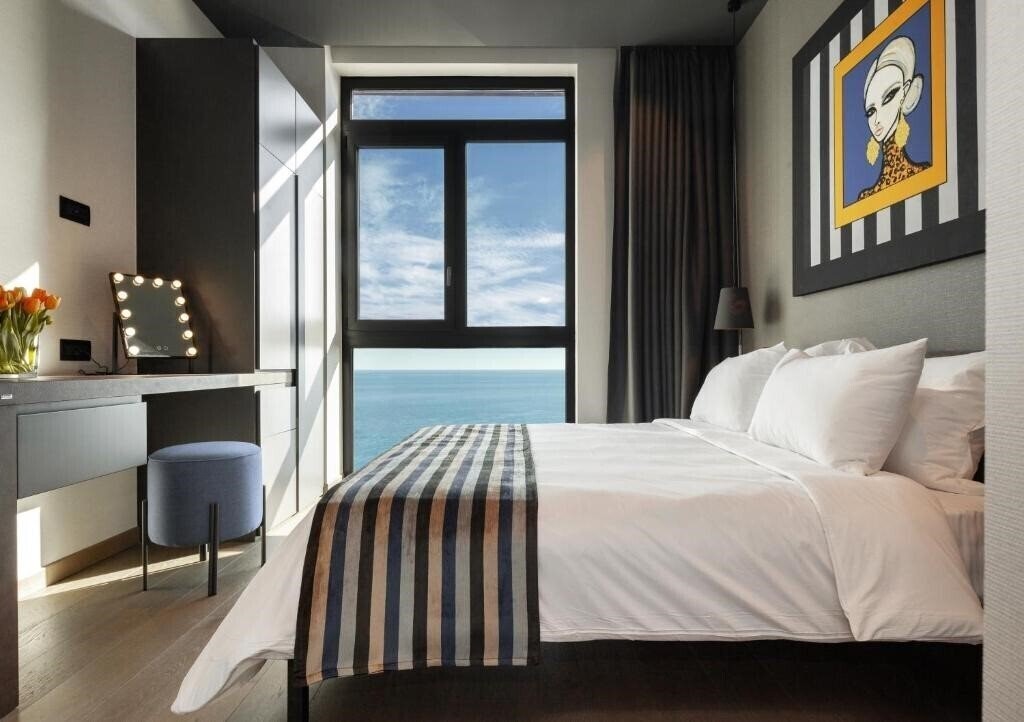 Фото Only Boutique Suites & Residences 5*