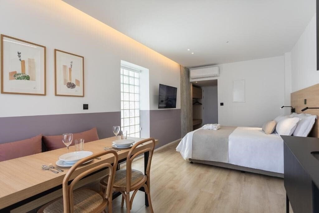 Изображение Alinea Urban Saripolou Square 4*