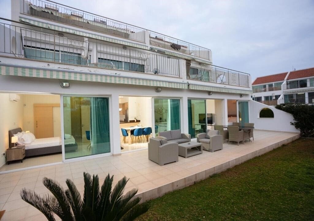 Hotel Bayview Gardens 4*