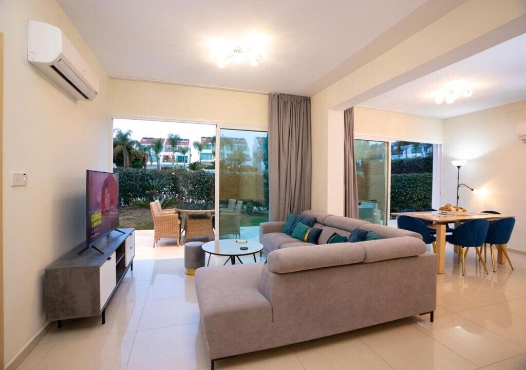 Imaginea Bayview Gardens 4*