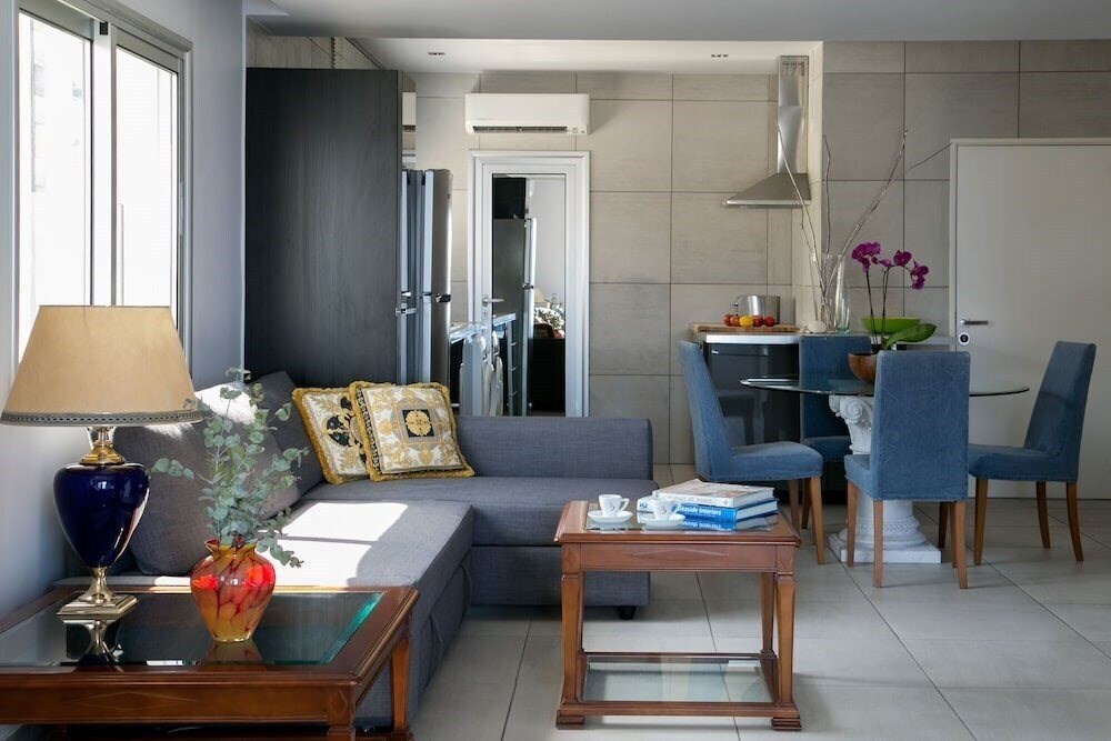 Hotel City Sea Business Suites 4*