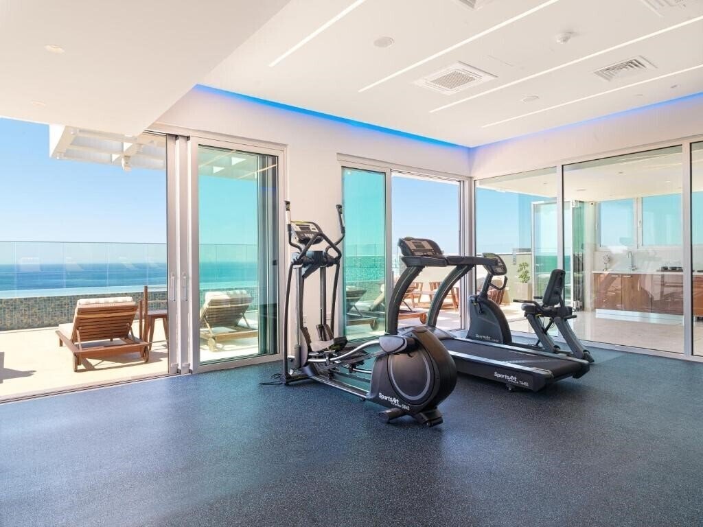 Фотография The Tower at St. Raphael Resort & Marina 5*