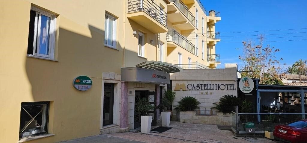Imaginea Castelli Hotel (ex. Castelli) 3*