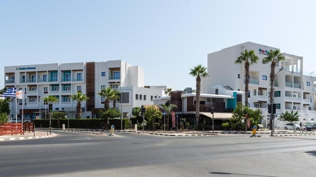 Hotel Kefalos Damon Hotel Apartments 3*