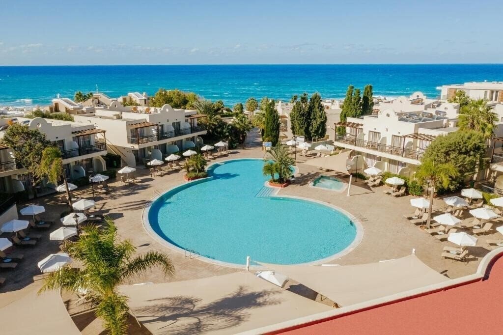 Отель Pafian Park Holiday Village 4*