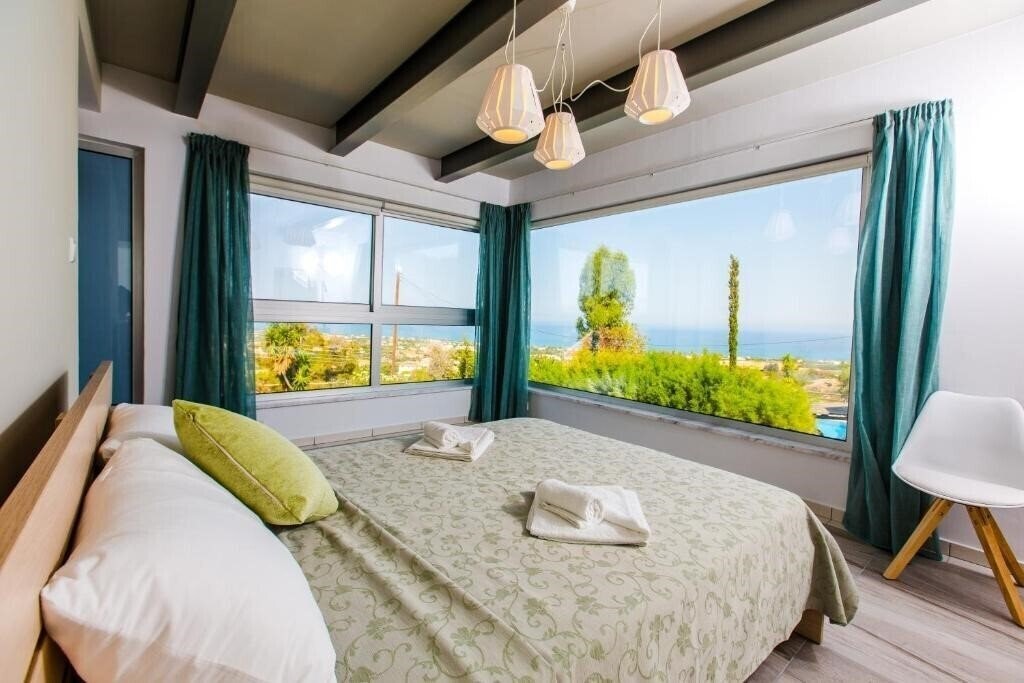 Фото Villa Mediterranean Coast Deluxe 3*