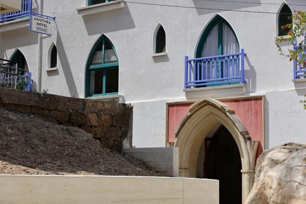 Imaginea Axiothea Hotel 2*