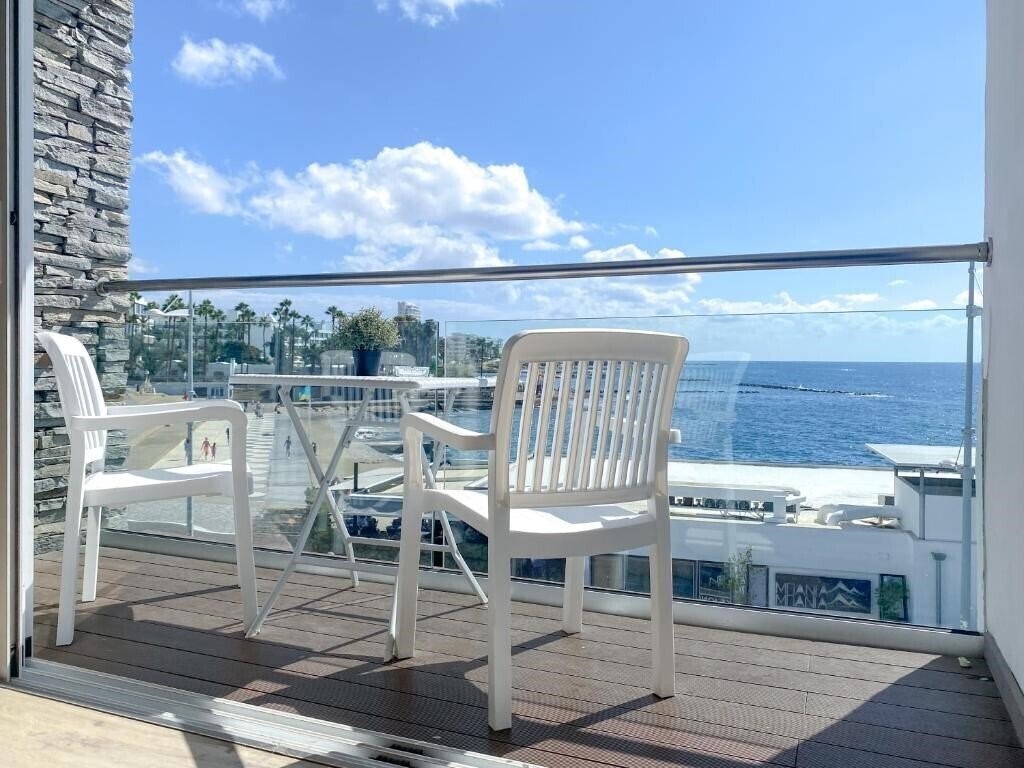 Отель Phaedrus Living: Seaview Luxury Flat Athina Grenada 4*