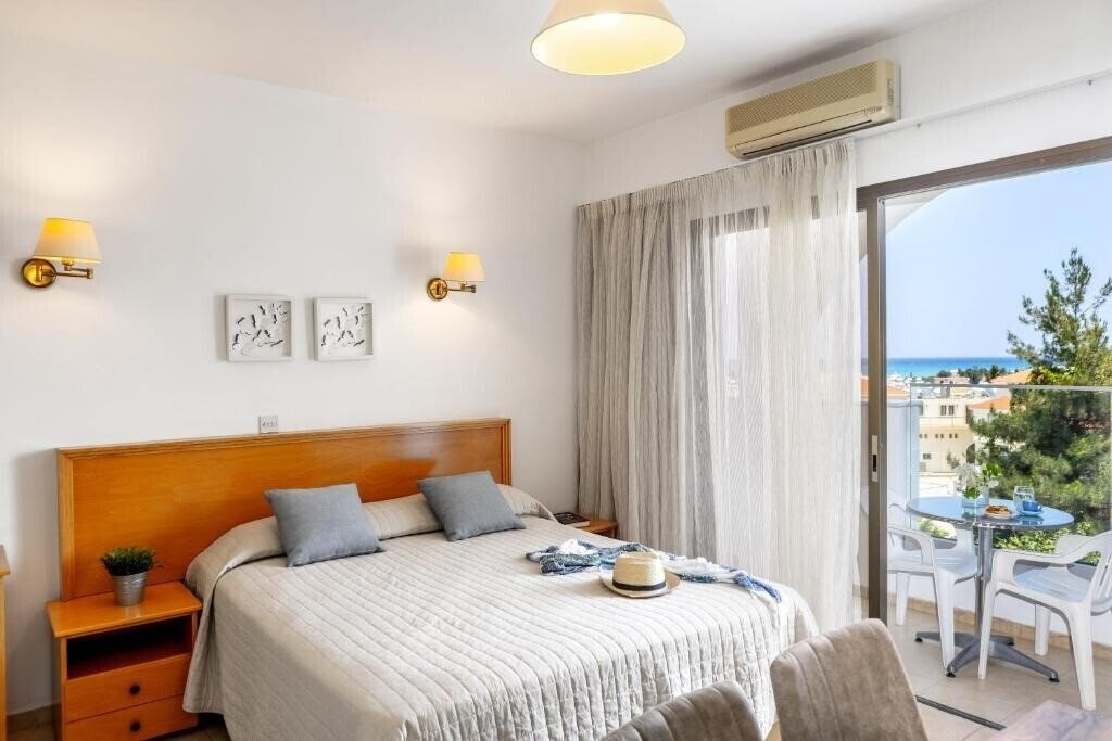 Imaginea Stephanos Hotel Apartments 3*