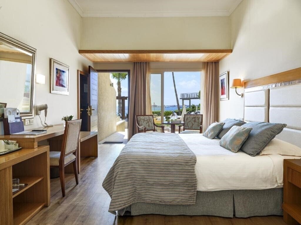 Фотография Alexander The Great Beach Hotel 4*