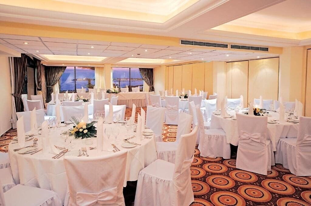 Изображение Alexander The Great Beach Hotel 4*