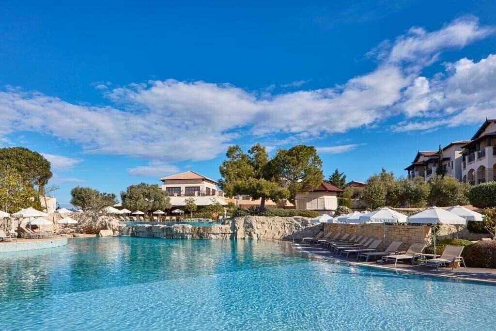 Изображение Aphrodite Hills Resort 5*