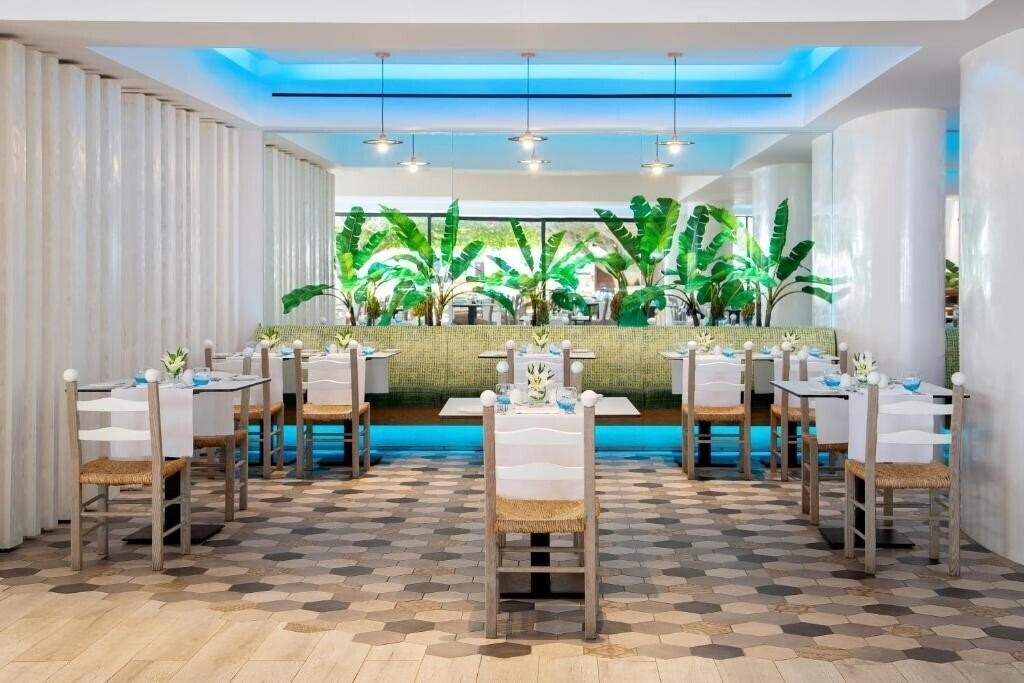 Imaginea Azia Resort - The Blue 5*