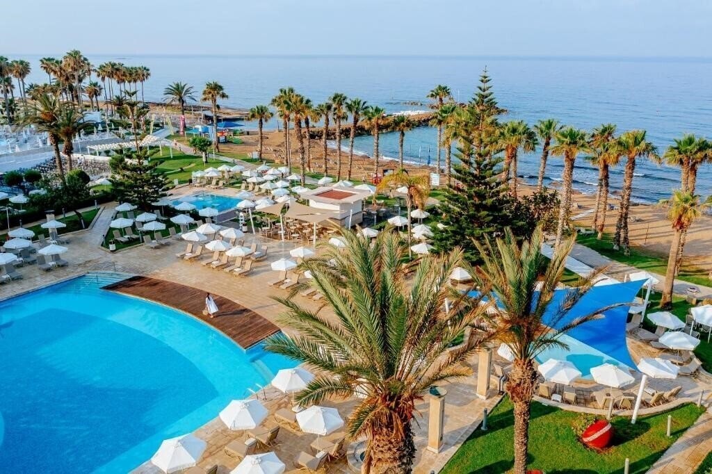 Hotel Louis Ledra Beach 4*
