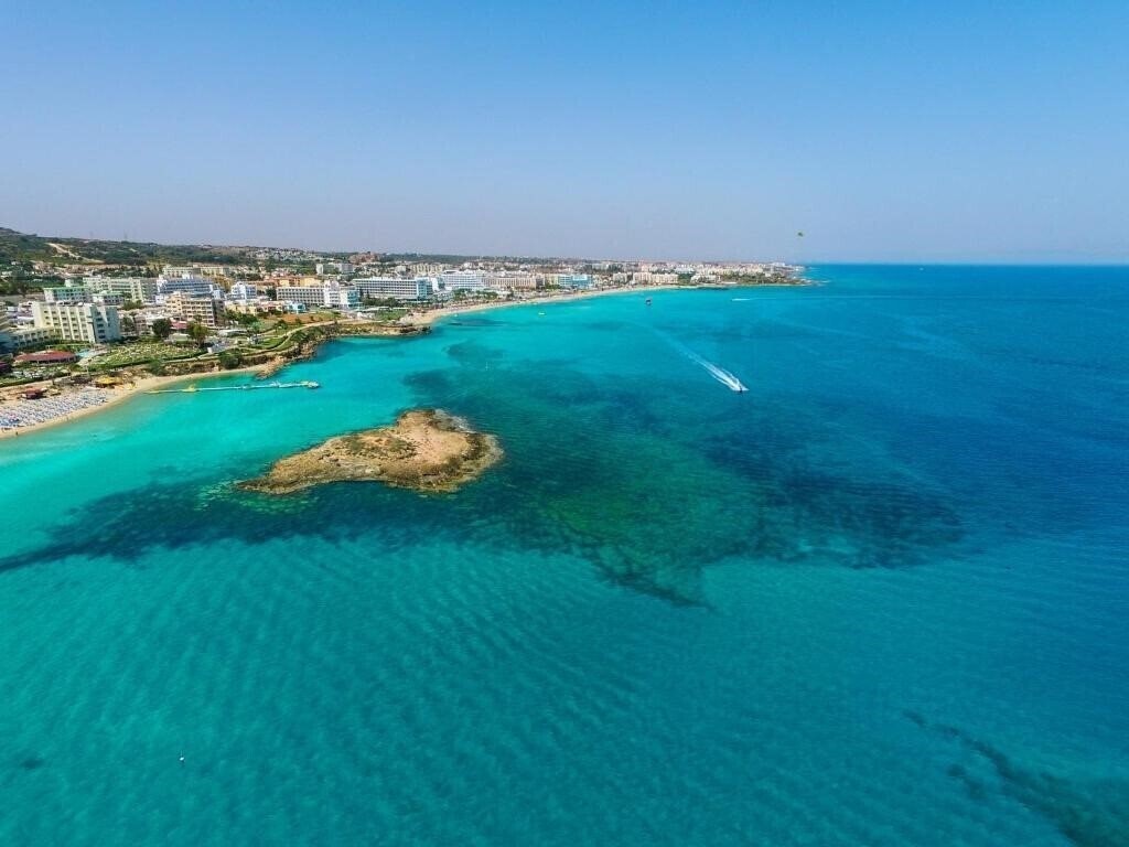 Imaginea Vrissiana Beach 4*