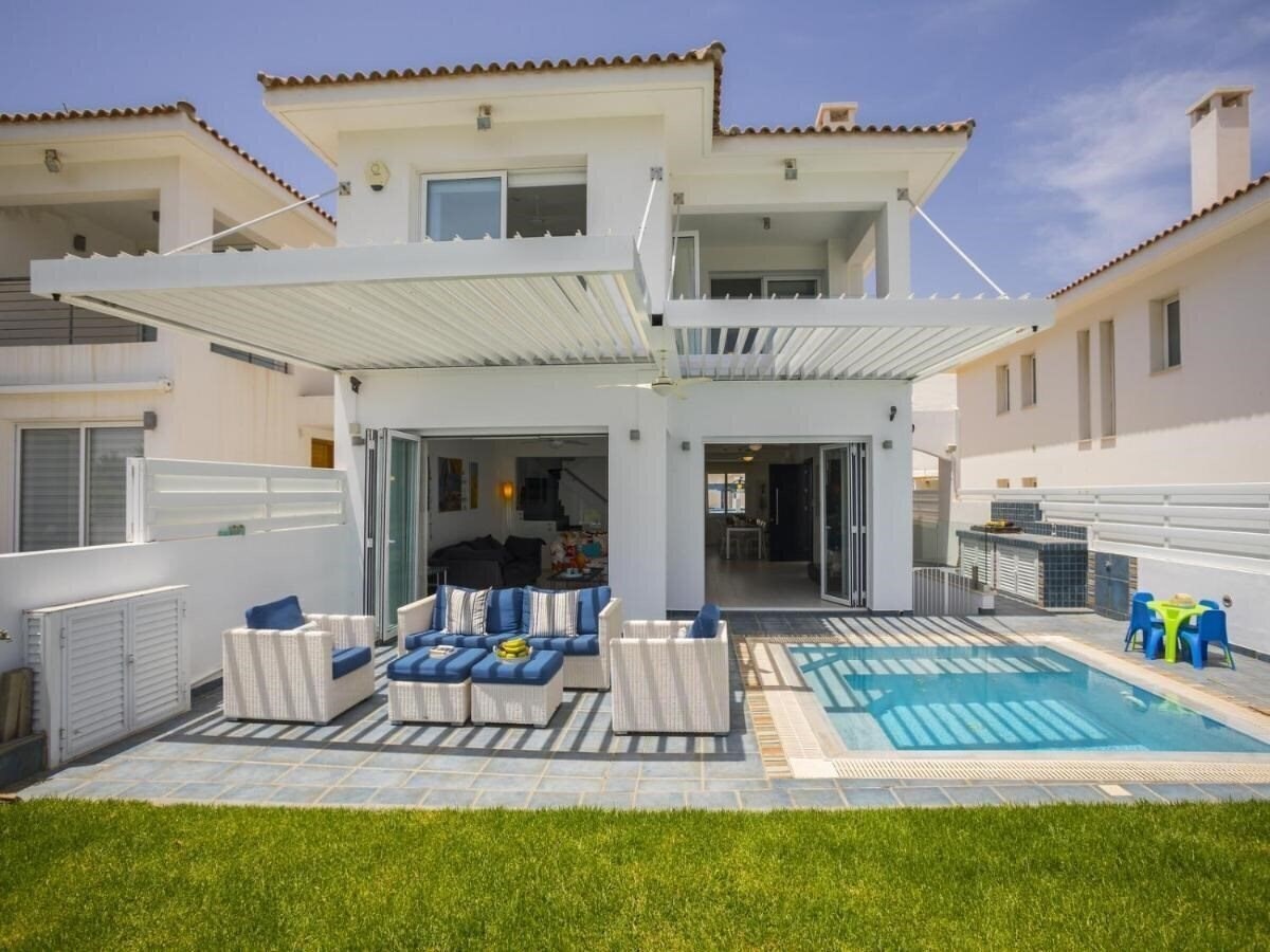 Hotel Protaras Seafront Villa Sirina Pearl 4*