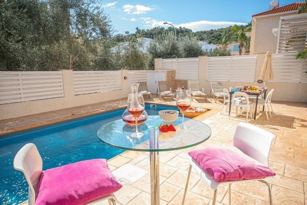 Imaginea Protaras Villa Capri 3*