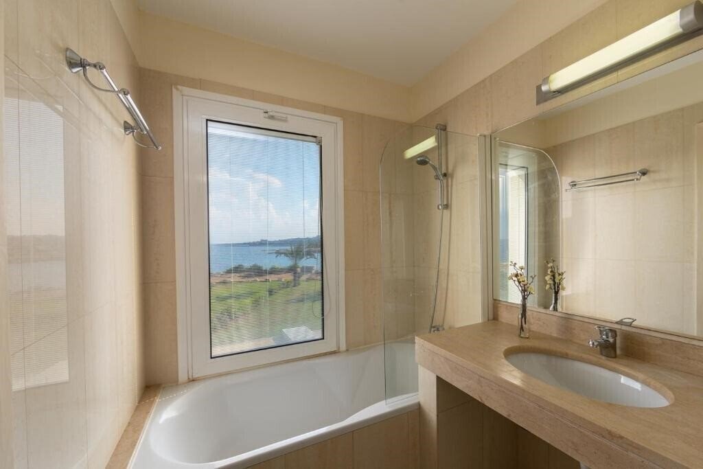 Imaginea Villa Infinity Protaras 4*