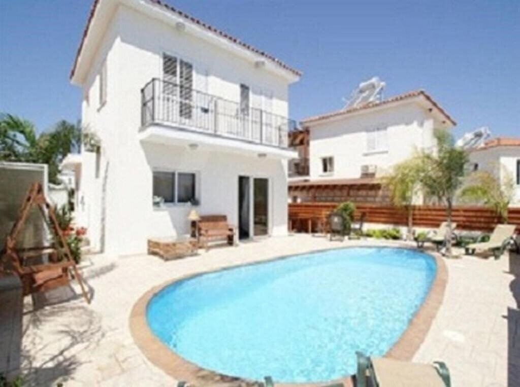 Отель Villa Dione 4*