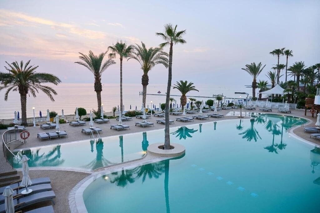Hotel Sunrise Beach 4*