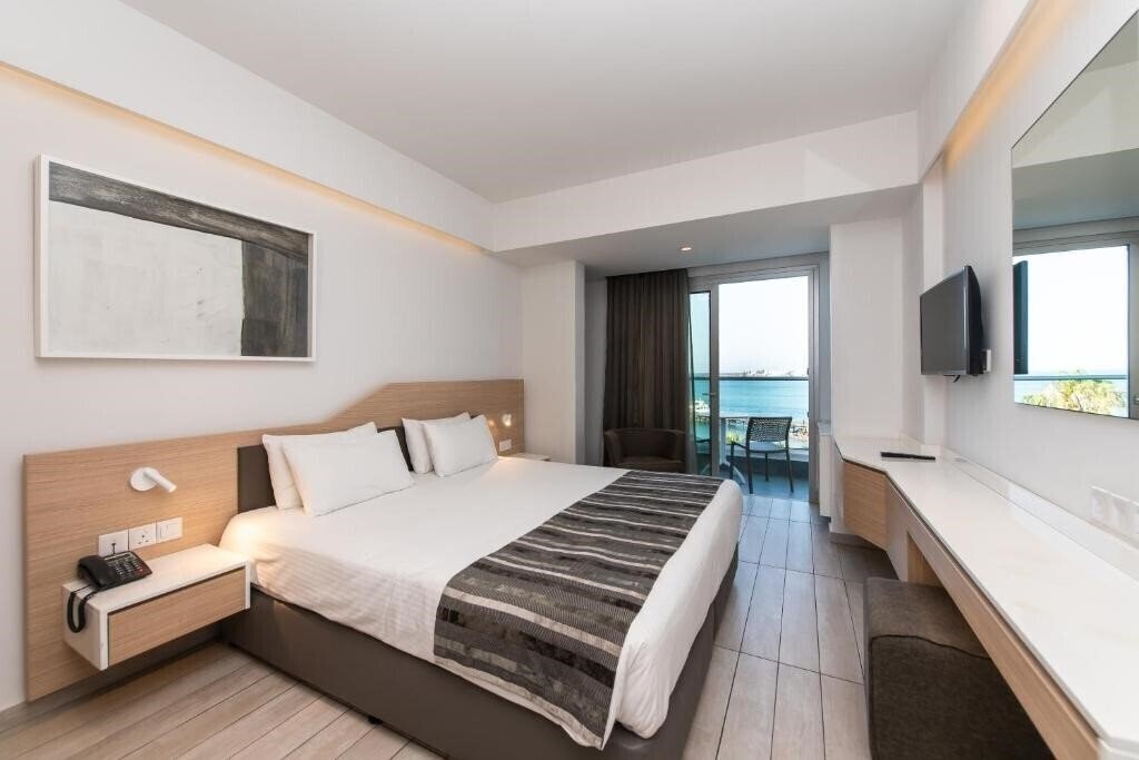 Fotografii Evalena Beach Hotel 3*