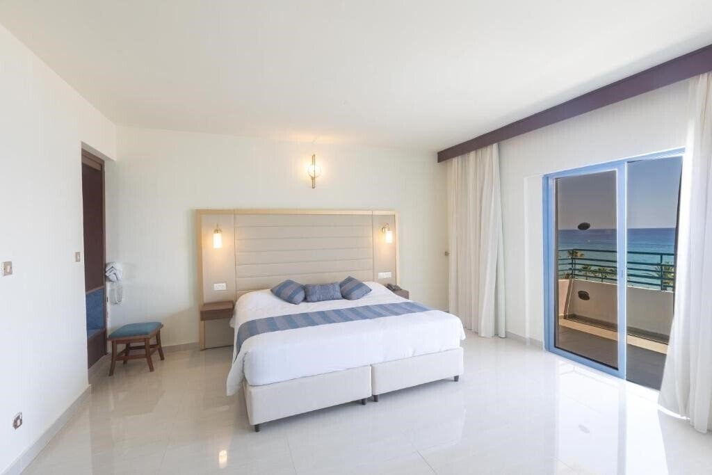 Fotografii Iliada Beach 4*