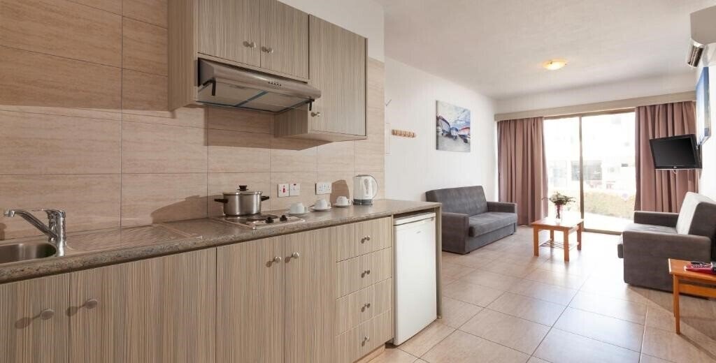 Изображение Pinelopi Beach Hotel Apts 3*