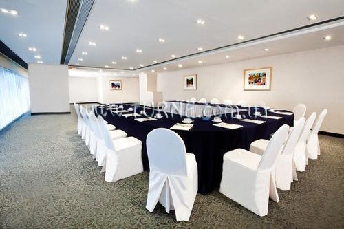 Imaginea Harbour Plaza Metropolis 4*