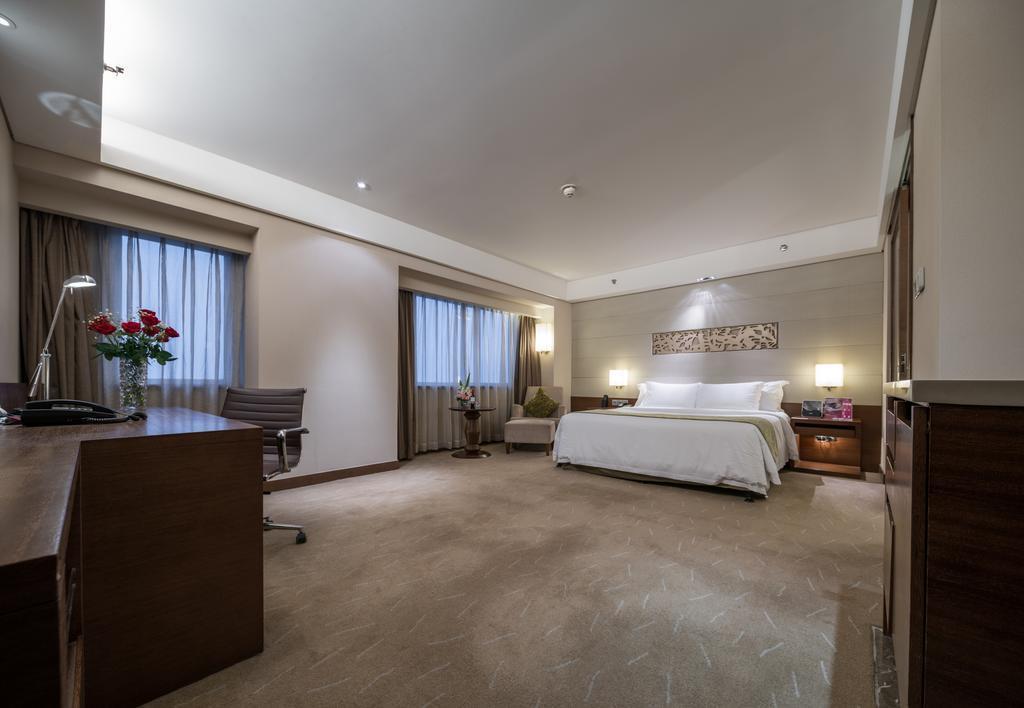 Fotografie Crowne Plaza Guangzhou City Centre 5*