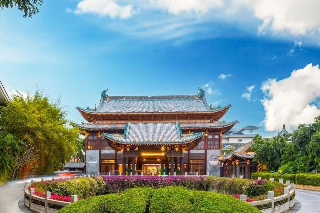 Hotel Swissotel Sanya Yalong Bay (ex. Huayu Resort & Spa Yalong Bay) 5*