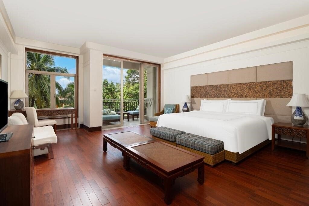 Imaginea Swissotel Sanya Yalong Bay (ex. Huayu Resort & Spa Yalong Bay) 5*