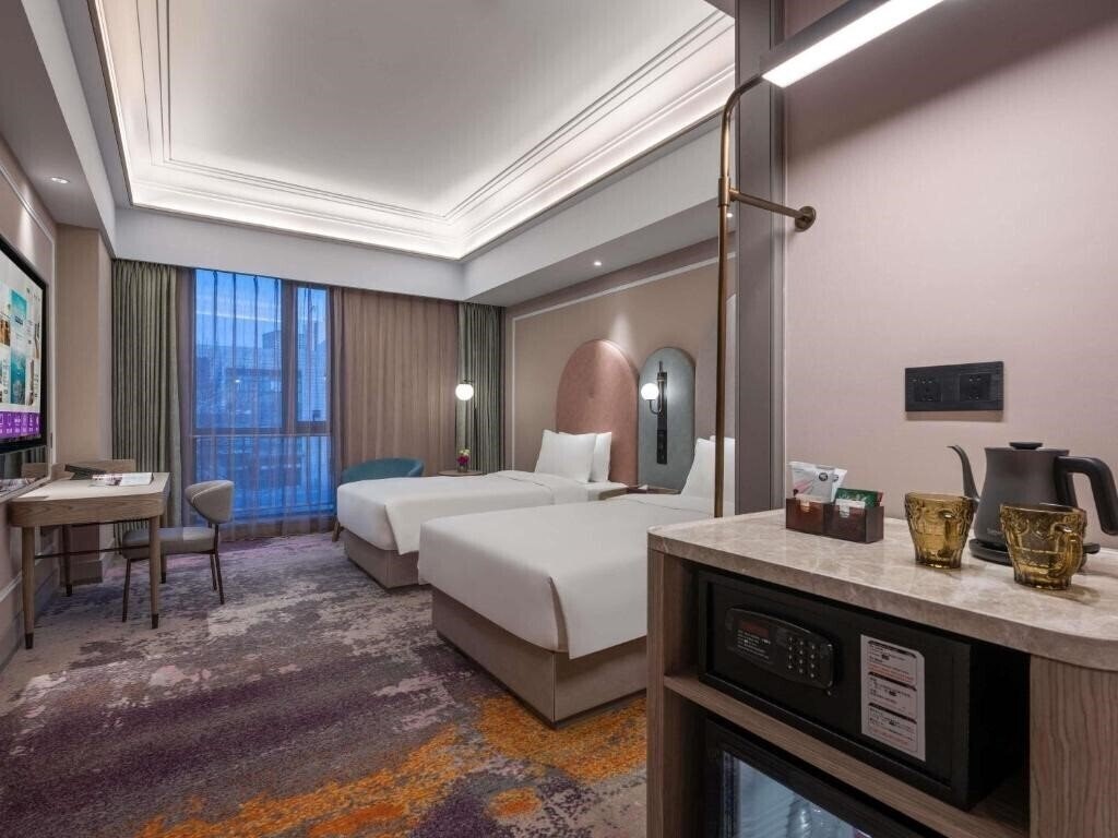 Imaginea Mercure Beijing City Centre Hotel 4*
