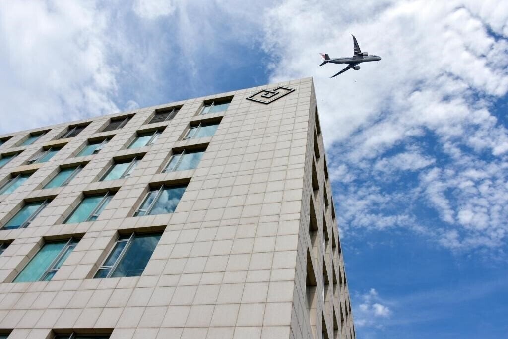 Hotel Cordis Beijing Capital Airport (ex. Langham Place) 5*