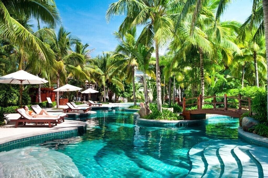 Imaginea Grand Mercure Sanya Yalong Bay (ex. Huayu Resort & Spa Yalong Bay) 5*