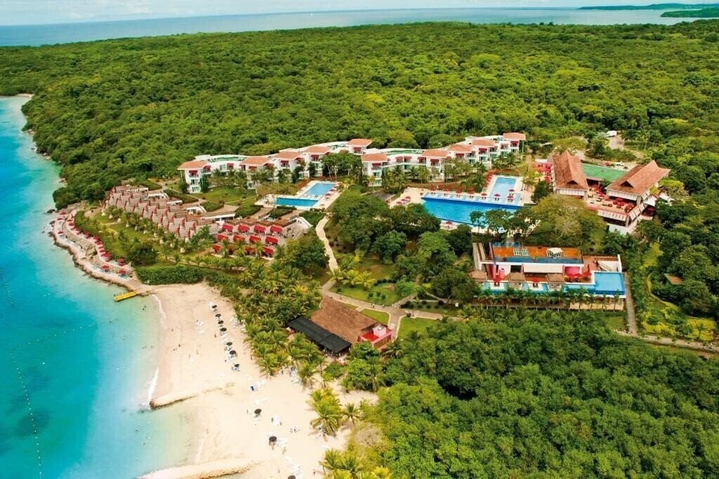 Hotel Decameron Baru 4*