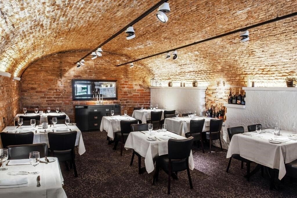 Imaginea Mabre Residence 4*