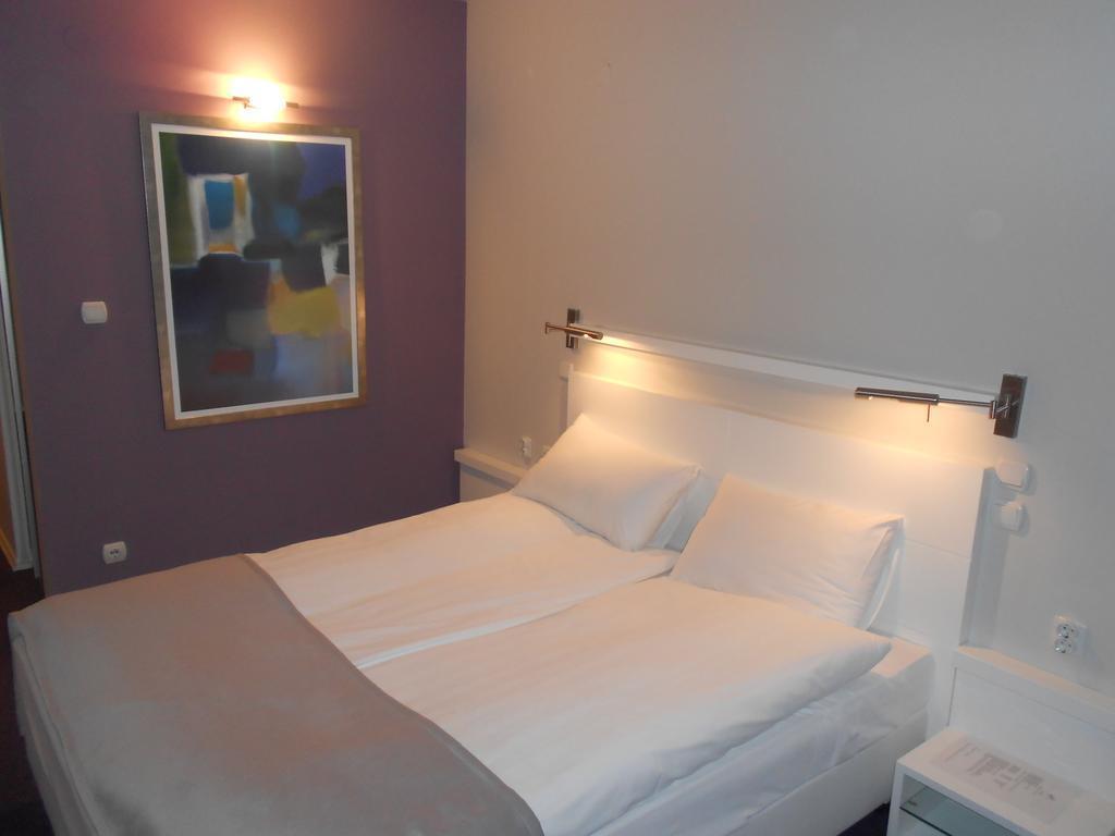 Imaginea Leonardo 3*